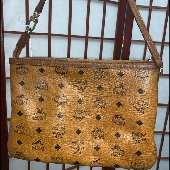 MCM Bag - Picture 2 of 4